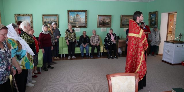 Молебен и лития в центре реабилитации Ясенки